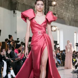 En linjeklänning satin v hals kortärmad sida split prom klänning formella röda mattor klänningar robes de mariée