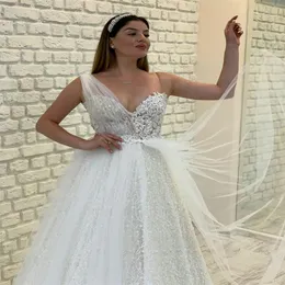 Plus Size Boho A-line Wedding Dresses Sexy One-shoulder Sleeveless Appliqued Lace Bridal Gown Sweep Train Custom Made Beach Bridal Gown