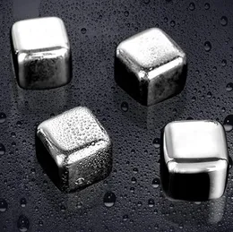 Rostfritt stål Whisky Stones Ice Cubes Glaciär Kylare Stone Whisky Rocks 8PC Ice Cube + 1pcs Clip KTV Bar Verktyg GGA3590-3