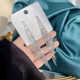 European och American Temperament Diamond Inlagda Lång Tassel Örhängen Kvinnors Mode Överdriven Personlighet Retro Super Flash Örhängen