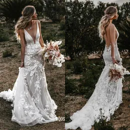 Country Mermaid 2021 Wedding Dresses 3D Floral Lace Appliqued Sexy Deep V Neck Backless Court Train Ivory Vintage Bridal Gowns