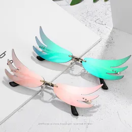 2020 Nowy Specjalny Kąt Wings Design Fashion Okulary Kolory Mercury Płaskie Soczewki Bezbarwne Party Okulary Hurtownie