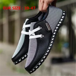 2020 Hot męska Moda Low-Top Casual Shoes Modne męskie leniwe buty jazdy Groźki Rozmiar 39-47