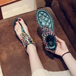 Kadınlar Yeni Yaz Bohemia Flip Flop Sandalet Kadın Moda Renkler Dize Boncuk Sandalet Bayanlar Rahat Beach Femme