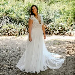 Sexy Boho Beach Suknie ślubne Linia Głęboka Neck Krótki Czapka Rękaw Koronki Aplikacja Plus Size Suknie Ślubne Bridal Dress Robe de Mariee