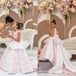 2021 Hot Pink Flower Girls Dresses 3D Flower Jewel Neck Tiered Ruffles Kids Formell Klänning Appliques Ball Gown Födelsedagsfestklänningar