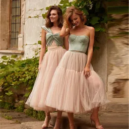 Stylish A Line Country Bridesmaid Dresses Sweetheart Neck Wedding Gästklänning Te Längd Tulle Pleated Maid of Honor Gowns 407