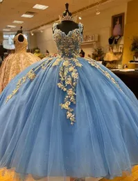 Niebo niebieskie sukienki Quinceanera D Kwique Applique Strapy Haftowe cekiny Kwiaty na zamówienie Słodka balowa suknia balowa
