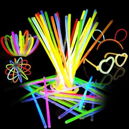 2022 멀티 다채로운 LED 깜박이 야간 조명 램프 글로우 지팡이 + 스트랩 생일 크리스마스 파티 축제 콘서트 광선 스틱