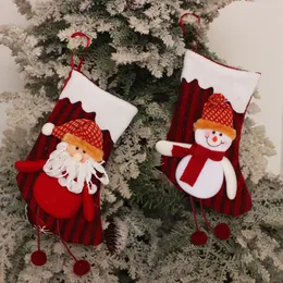 Xmas träd hängande strumpor liten santa snögubbe design stocking non-woven tyg god jul hängande dekorativa prydnad