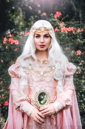 Abiti da sposa medievali con abiti da ballo rosa 2021 Vintage Halloween con spalle scoperte Manica reale in pizzo Perle Giardino gotico con lacci da sposa 264l