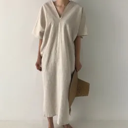 Vintage Long Maxi Klänning Kvinnor Casual Short Sleeve Loose Party Dress Oversized Sommar Ankellängd V-Neck Korean 2020