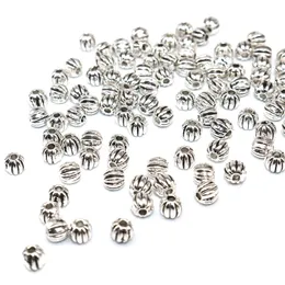 100 sztuk Srebrny Pozłacane Koraliki Accessoires Metal Małe Arbuz Koraliki Spacer Tibetańskie Wyniki biżuterii 4mm