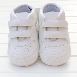 ベビーシューズ0-18mths Kids Girls Boys Boys Toddler First Walkers Anti-Slip Soft Soled Bebe Moccasins Infant Crib Footwear Sneakers Hipl929