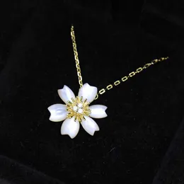 Top Famous Brands Pure 925 Sterling Silver Shell Flower Necklace For Women 18K Gold Color Fine Jewelry Europe Design Gift # 2022