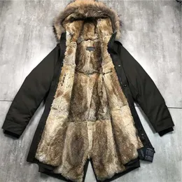 茶色のレックスウサギの毛皮の裏地ブラックメンズロングジャケット茶色のアライグマの毛皮のトリムパーカー屋外の毛皮パーカー