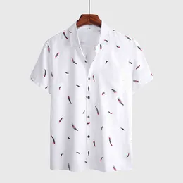 Camicia da uomo con stampa di piume estive Camicia a maniche corte bianca Camicie hawaiane casual da spiaggia per uomo Streetwear Camisa para hombre Eu Size G0105