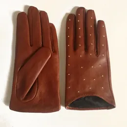 Luxury-Real Leather Women's Handskar Höst Vinter Mode Trend Cool Rivet Lokomotiv Kort Tunna Touchscreen Sheepskin Gloves