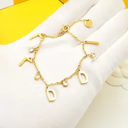 Designer Gold Necklace Bracelet Women Dimond Letters Necklaces Fashion Bracelets For Men Jewelry Luxurys Hight Quality Box New 22011404R