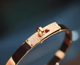 2022 V oro materiale fascino di qualità di lusso braccialetto braccialetto fascia punk con diamante per le donne gioielli da sposa regalo hanno timbro scatola PS7487