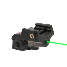 Polowanie na zewnątrz akumulator Subcompact kompaktowy pistolet zielony celownik laserowy Laser taktyczny do światła szynowego Picatinny