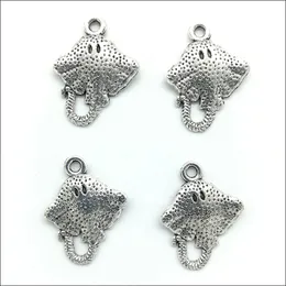 Partihandel LOT 100PCS Smycken Resultat Retro Söt Stingray Fisk Tibet Silver Charms Pendants för smycken Göra DIY Tillbehör 20x15mm