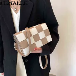 Shopping Bags Marca de luxo nova moda feminina tecido travesseiro saco do mensageiro senhora contraste cor xadrez tecer cassete crossbody bolsa 220304