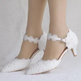 2021 Summer 5cm White Lace Pointed Sandals Low Heel Large Size Banquet Dress Womens Single Shoes Bride Bridesmaid Wedding Shoes