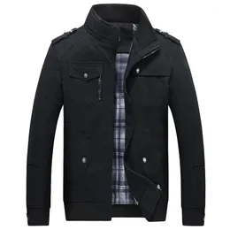 Luxury Bomber Jacket Män Slim Ytterkläder Coats Black Cotton Mens Höstjackor med många fickor Mäns Windbreaker 3XL 4XL1