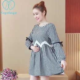 1575 # 라인 느슨한 스타일 출산 블라우스 임신 한 여성을위한 한국어 패션 격자 무늬면 옷 봄 임신 셔츠 탑스 LJ201123