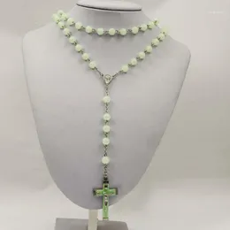 Hänge halsband glöd i mörka plast rosary pärlor lysande noctilucent halsband katolicism religiösa smycken party present xin-