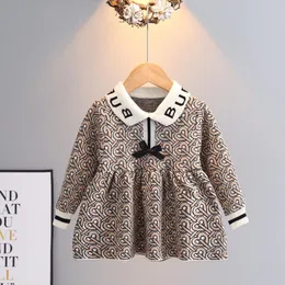 훌륭한 품질의 아기 소녀 니트 공주 드레스 스프링 가을 편지 인쇄 아이 긴 소매 드레스 어린이 bowknot 드레스 1-6 년