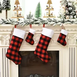 Christmas Stockings Red and Black Buffalo Plaid Kominek Wiszące Pończochy Rodzina Wakacje Xmas Party Dekoracje JK2010PH