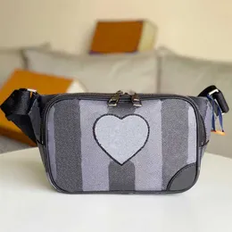 2022 Designers Väskor Män Fanny Pack Kvinnor Midja Väskor Högkvalitativ Canvas Läder Capsule Messenger Bag Love Fashion Shoulder Bumbag Unisex Handväska M59338