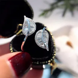 2021 Nowa Gorąca Sprzedaż Luksusowa Biżuteria 925 Sterling Silver T Princess Cut White Topaz CZ Diament Kamień Liść Otwarty Regulowany Kobiety Obrączka