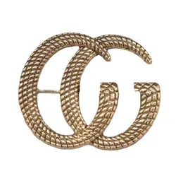 Broches femininos de marca de luxo com letras duplas banhado a ouro 18 quilates cristal strass joias de metal broche pérola pino cachecol suéter acessórios decorados