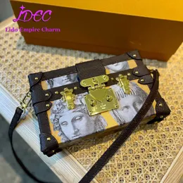 Hot selling Roman characters Italian architecture series high-end raw materials hardware MT cosmetic bag travel suitcase bag