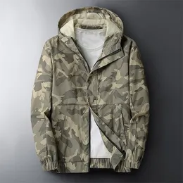 Camouflage Hooded Jacket Men's Spring Korean Outdoors Casual Streetwear Male Breathable Military Windbreakers 220301