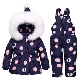 Rosyjski garnitur zimowy dla dzieci dziewczynka kaczka dół kurtki płaszcz i spodnie 2 sztuk ciepłej odzieżowej zestaw termalnych dzieci ubrania śnieg nosić LJ201017