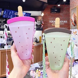 Summer Plastic Straw Popsicle Water Bottle Cute Ice Cream Water Bottle Portable Kids Water Bottles For Girls With Strap Straw 201106