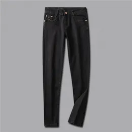 Jeans da uomo Pantaloni skinny elasticizzati leggeri e sottili da uomo di marca autunno completo da uomo lavati design casual pantaloni skinny dritti da lavoro per il tempo libero Top