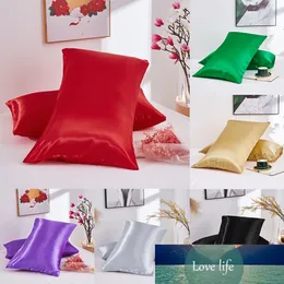 Wysokiej jakości 2 sztuk / zestaw jedwabnych poduszki na poduszkę zipper Satin Pillow Case Square Poduszka Pokrywa dla zdrowych poduszek