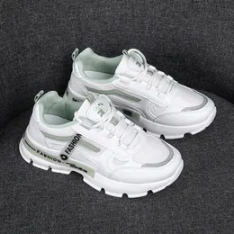 Outdoor Bottes Walking Shoes women Running Shoes Tripe Threes Colors women Walking Shoes Trainers Zapatos Trend Fashion Chaussures 36-40