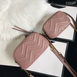 Dicky0750 Сумки Кожаные Сумки на ремне Цепочко Кошелек Мода Волна Crossbody Howhide Сумка Пресбиоп Сцепление Вечерняя Сумка Посланник Женщины Оптовая