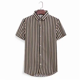 Mens Tunna Stripe Skjortor Kläder Mode Trend Kortärmad Cardigan Lapel Neck Shirts Spring Male Casual Pocket Single Breasted Homme Tops