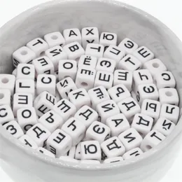 CHONGAI 100PCS Random Mixed White Russian Letters Alphabet Acrylic Cube Loose Spacer Beads For Kid DIY Jewelry Making 10mm Y200730