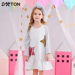 女の子ストライプのためのDxtonコットンドレス長袖の子供たちのドレス冬と秋の幼児のvestidosスパンコール子供服211231