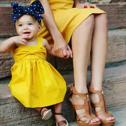 Tjejklänningar Kids Mode Kläder Barn Prinsessan Party Wholesale-Toddler Baby Girl Dress Solid Tutu 20211