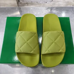2020 nowych sandały zielone białe paski sandały dżinsowe płaskie kapcie buty damskie lato na zewnątrz plaża przyczynowe klapki klapki prawdziwej skóry podeszwy bo