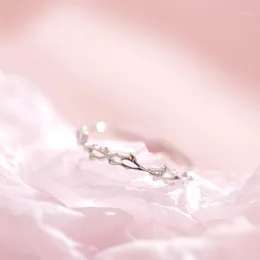 Cluster Rings OBEAR Arrival Twist Leaf Fashion Jewelry Siver Plated Simple Hollow Branch Exquisite Women Opening Rings1